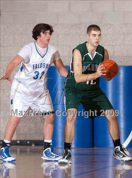 Thumbnail 1 in Catalina Foothills vs Upland (MaxPreps Holiday Classic) photogallery.
