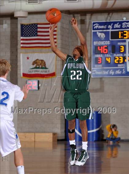 Thumbnail 1 in Catalina Foothills vs Upland (MaxPreps Holiday Classic) photogallery.