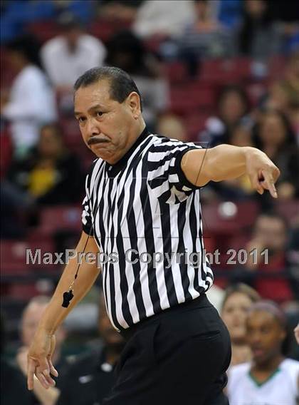 Thumbnail 1 in Del Oro vs. St. Mary's (CIF SJS D2 Final) photogallery.