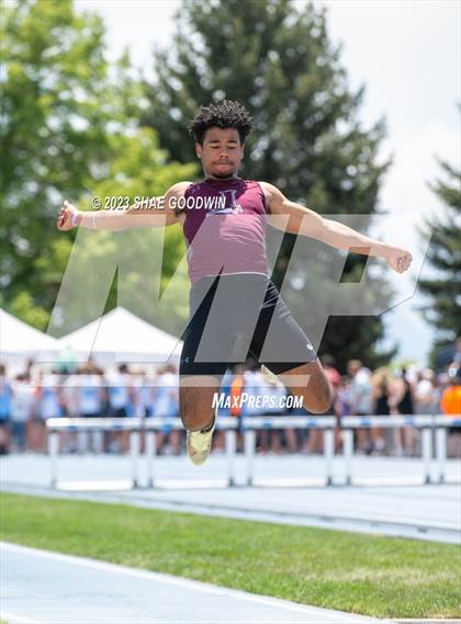 Thumbnail 2 in UHSAA Finals photogallery.