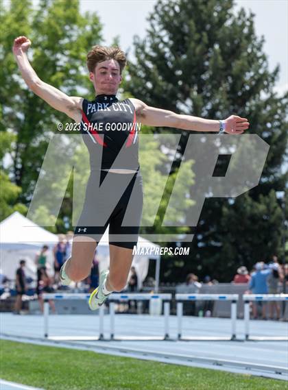 Thumbnail 1 in UHSAA Finals photogallery.