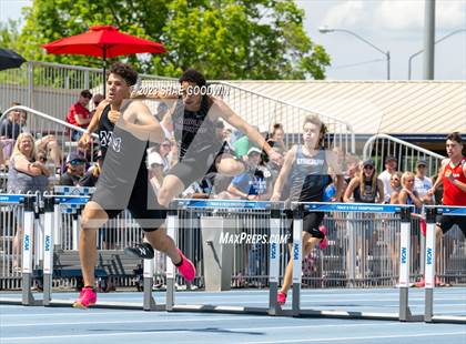 Thumbnail 2 in UHSAA Finals photogallery.