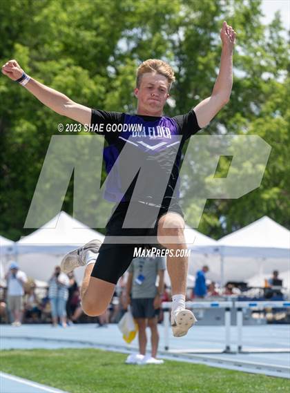 Thumbnail 2 in UHSAA Finals photogallery.