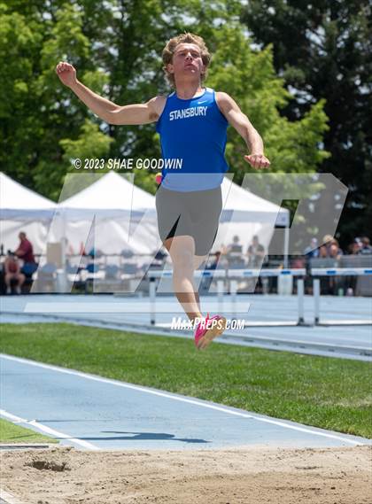 Thumbnail 2 in UHSAA Finals photogallery.