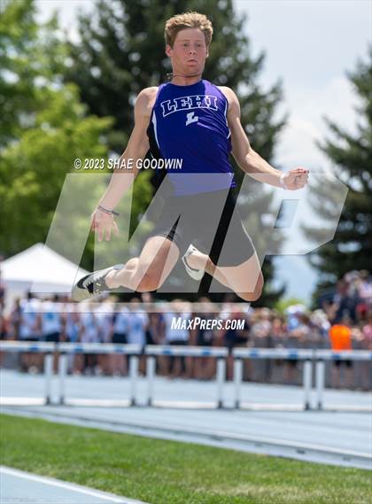 Thumbnail 3 in UHSAA Finals photogallery.