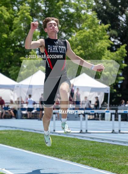 Thumbnail 3 in UHSAA Finals photogallery.
