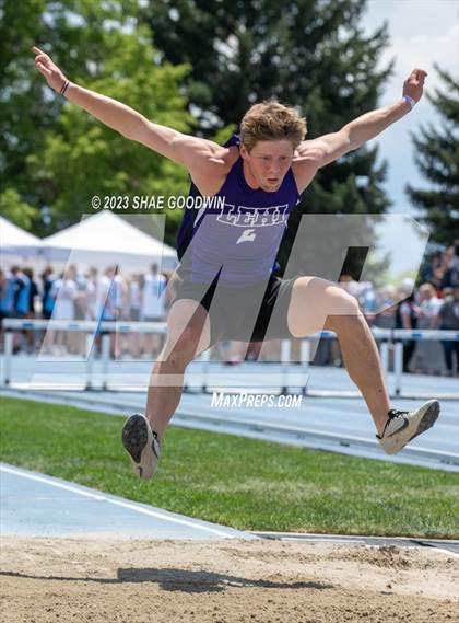 Thumbnail 2 in UHSAA Finals photogallery.