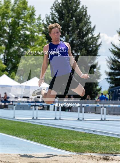 Thumbnail 1 in UHSAA Finals photogallery.