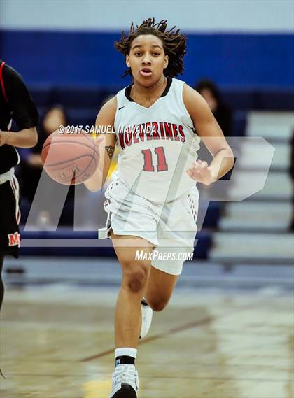 Thumbnail 2 in Harvard-Westlake vs Mount Miguel photogallery.