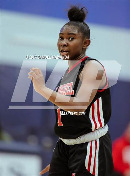 Thumbnail 2 in Harvard-Westlake vs Mount Miguel photogallery.