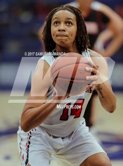 Thumbnail 2 in Harvard-Westlake vs Mount Miguel photogallery.