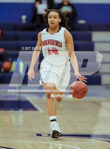 Thumbnail 2 in Harvard-Westlake vs Mount Miguel photogallery.