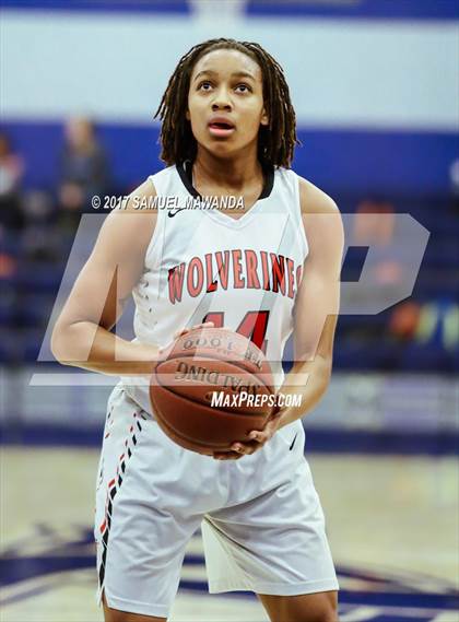Thumbnail 1 in Harvard-Westlake vs Mount Miguel photogallery.
