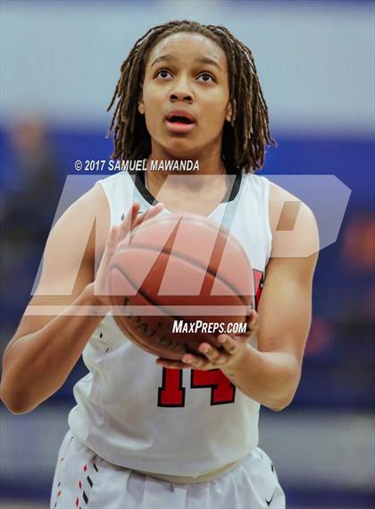 Thumbnail 3 in Harvard-Westlake vs Mount Miguel photogallery.