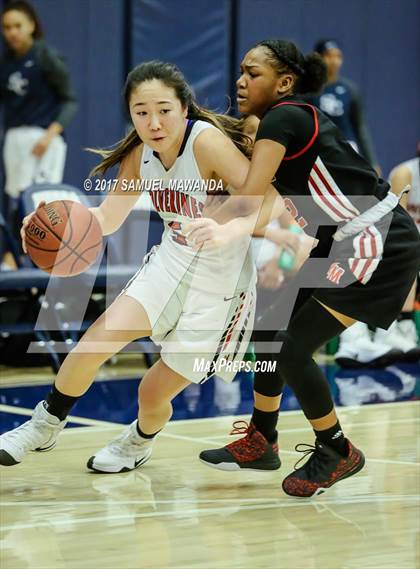 Thumbnail 3 in Harvard-Westlake vs Mount Miguel photogallery.