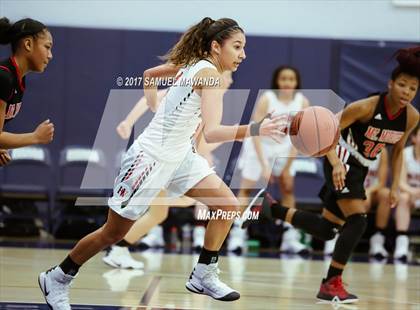 Thumbnail 2 in Harvard-Westlake vs Mount Miguel photogallery.
