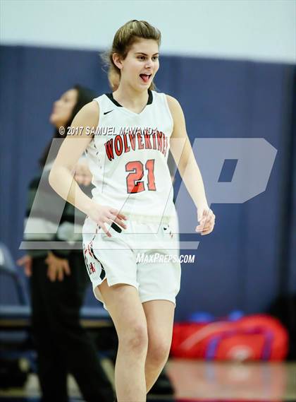 Thumbnail 3 in Harvard-Westlake vs Mount Miguel photogallery.