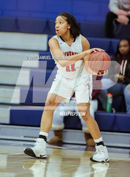 Thumbnail 3 in Harvard-Westlake vs Mount Miguel photogallery.