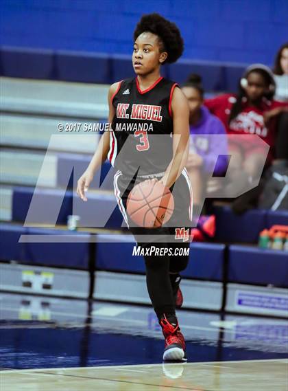 Thumbnail 2 in Harvard-Westlake vs Mount Miguel photogallery.