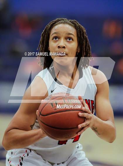 Thumbnail 1 in Harvard-Westlake vs Mount Miguel photogallery.