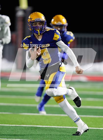Thumbnail 3 in San Juan vs. Emery (UHSAA 2A Semifinal) photogallery.