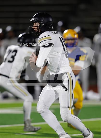 Thumbnail 3 in San Juan vs. Emery (UHSAA 2A Semifinal) photogallery.