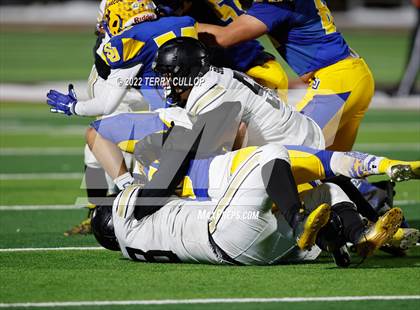 Thumbnail 3 in San Juan vs. Emery (UHSAA 2A Semifinal) photogallery.