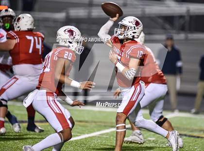 Thumbnail 3 in Aubrey vs. Van (UIL Football 4A Division II Region II Area) photogallery.