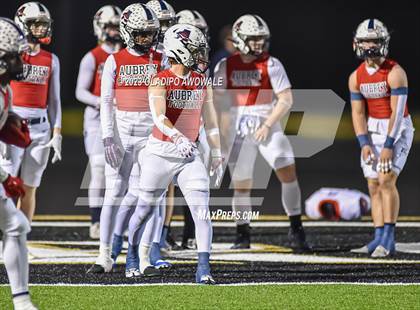 Thumbnail 2 in Aubrey vs. Van (UIL Football 4A Division II Region II Area) photogallery.