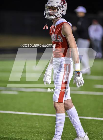 Thumbnail 3 in Aubrey vs. Van (UIL Football 4A Division II Region II Area) photogallery.