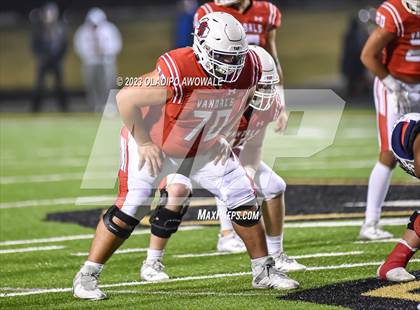 Thumbnail 1 in Aubrey vs. Van (UIL Football 4A Division II Region II Area) photogallery.