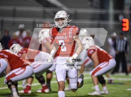 Thumbnail 1 in Aubrey vs. Van (UIL Football 4A Division II Region II Area) photogallery.
