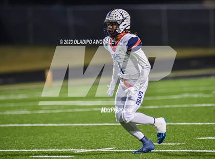 Thumbnail 3 in Aubrey vs. Van (UIL Football 4A Division II Region II Area) photogallery.