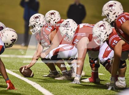 Thumbnail 3 in Aubrey vs. Van (UIL Football 4A Division II Region II Area) photogallery.