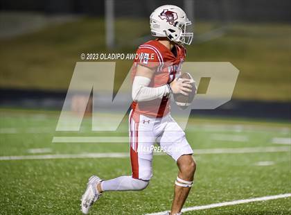 Thumbnail 2 in Aubrey vs. Van (UIL Football 4A Division II Region II Area) photogallery.