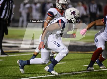 Thumbnail 2 in Aubrey vs. Van (UIL Football 4A Division II Region II Area) photogallery.