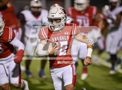 Thumbnail 2 in Aubrey vs. Van (UIL Football 4A Division II Region II Area) photogallery.