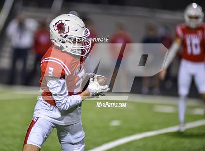 Thumbnail 2 in Aubrey vs. Van (UIL Football 4A Division II Region II Area) photogallery.