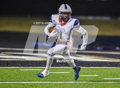 Thumbnail 3 in Aubrey vs. Van (UIL Football 4A Division II Region II Area) photogallery.