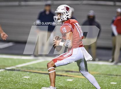 Thumbnail 2 in Aubrey vs. Van (UIL Football 4A Division II Region II Area) photogallery.