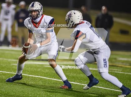 Thumbnail 1 in Aubrey vs. Van (UIL Football 4A Division II Region II Area) photogallery.
