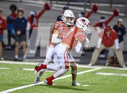 Thumbnail 1 in Aubrey vs. Van (UIL Football 4A Division II Region II Area) photogallery.