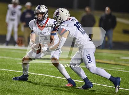 Thumbnail 3 in Aubrey vs. Van (UIL Football 4A Division II Region II Area) photogallery.