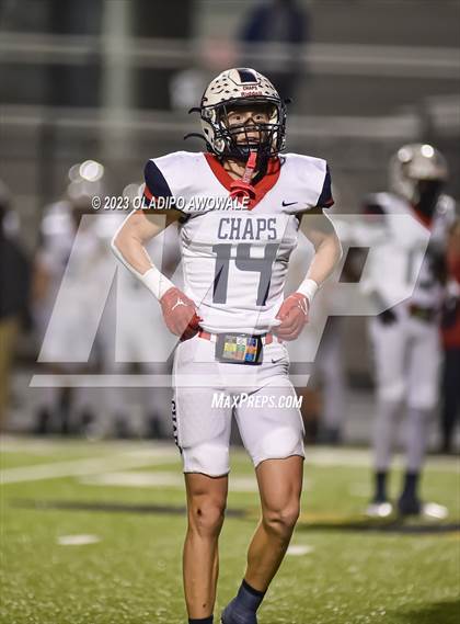 Thumbnail 2 in Aubrey vs. Van (UIL Football 4A Division II Region II Area) photogallery.