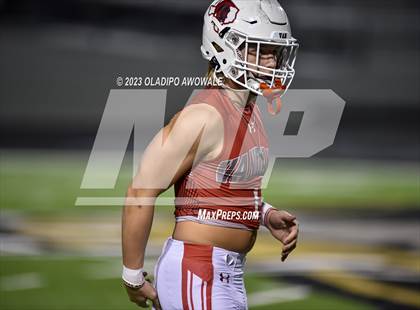 Thumbnail 3 in Aubrey vs. Van (UIL Football 4A Division II Region II Area) photogallery.