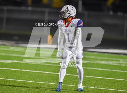 Thumbnail 1 in Aubrey vs. Van (UIL Football 4A Division II Region II Area) photogallery.