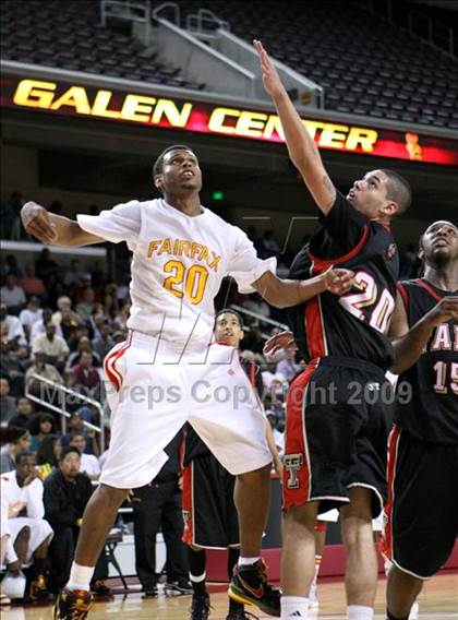 Thumbnail 1 in Fairfax vs. Taft (CIF LACS Semifinal) photogallery.