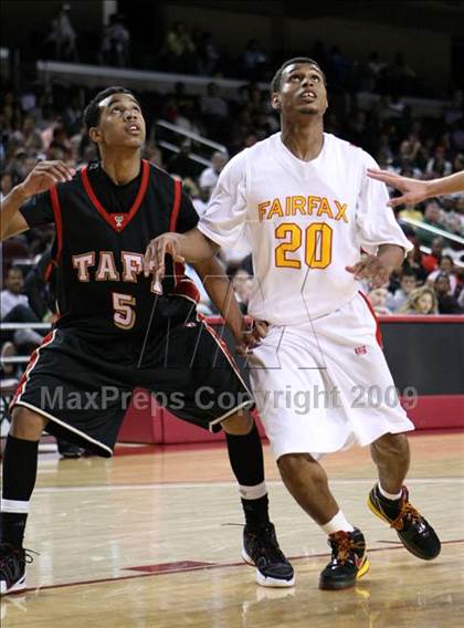 Thumbnail 1 in Fairfax vs. Taft (CIF LACS Semifinal) photogallery.