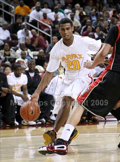 Thumbnail 2 in Fairfax vs. Taft (CIF LACS Semifinal) photogallery.