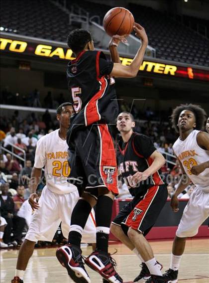 Thumbnail 1 in Fairfax vs. Taft (CIF LACS Semifinal) photogallery.